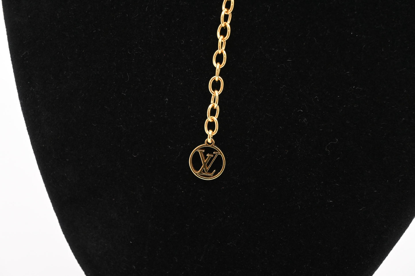 Louis Vuitton Essential V Necklace
