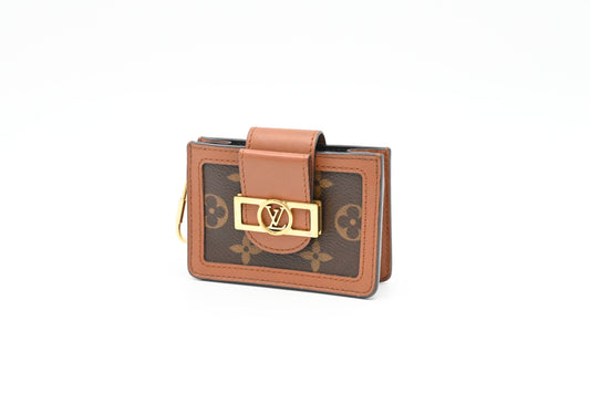 Louis Vuitton Dauphine Multicartes in Monogram Canvas