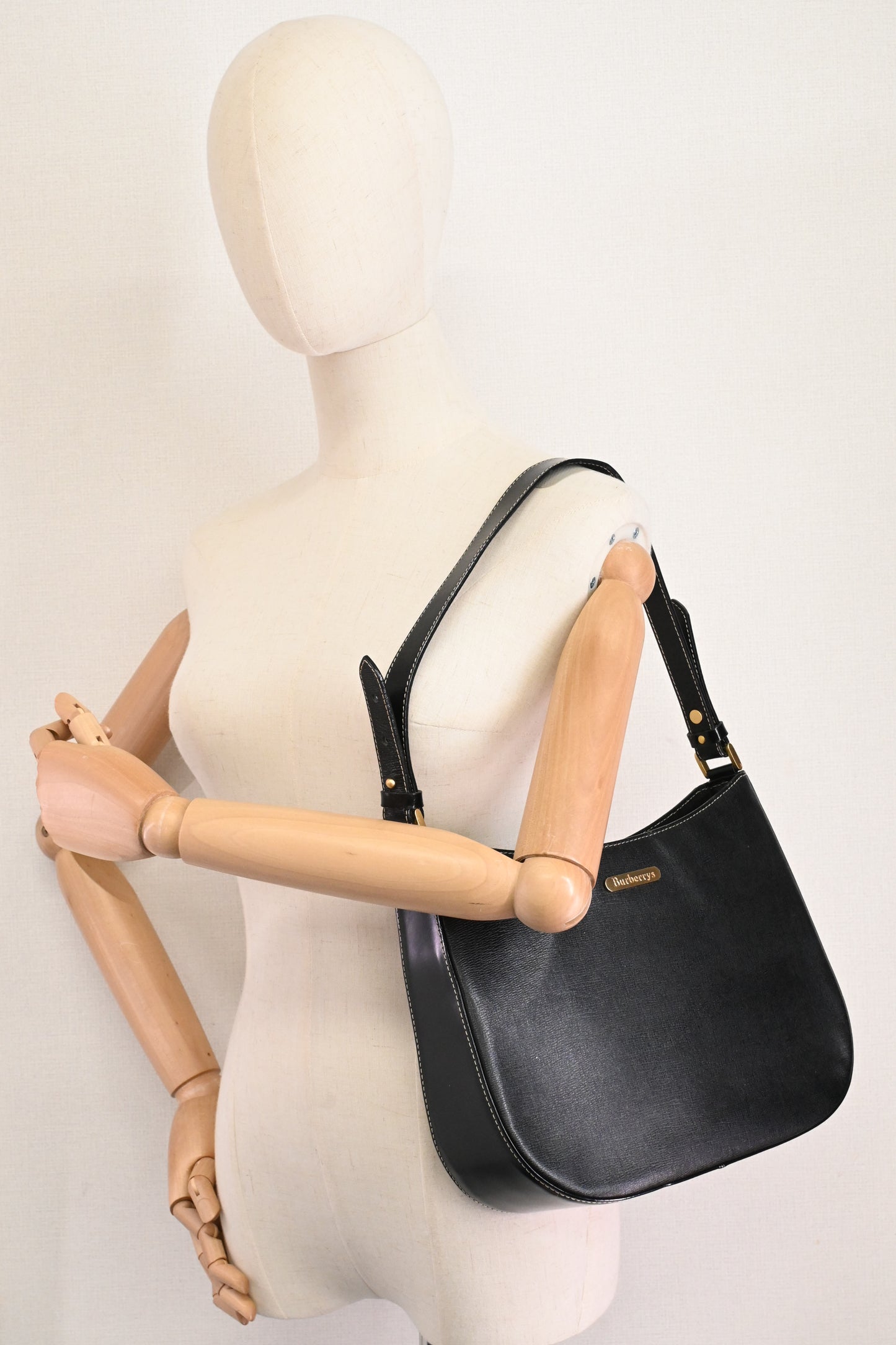 Burberry Shoulder Bag in Black Leather