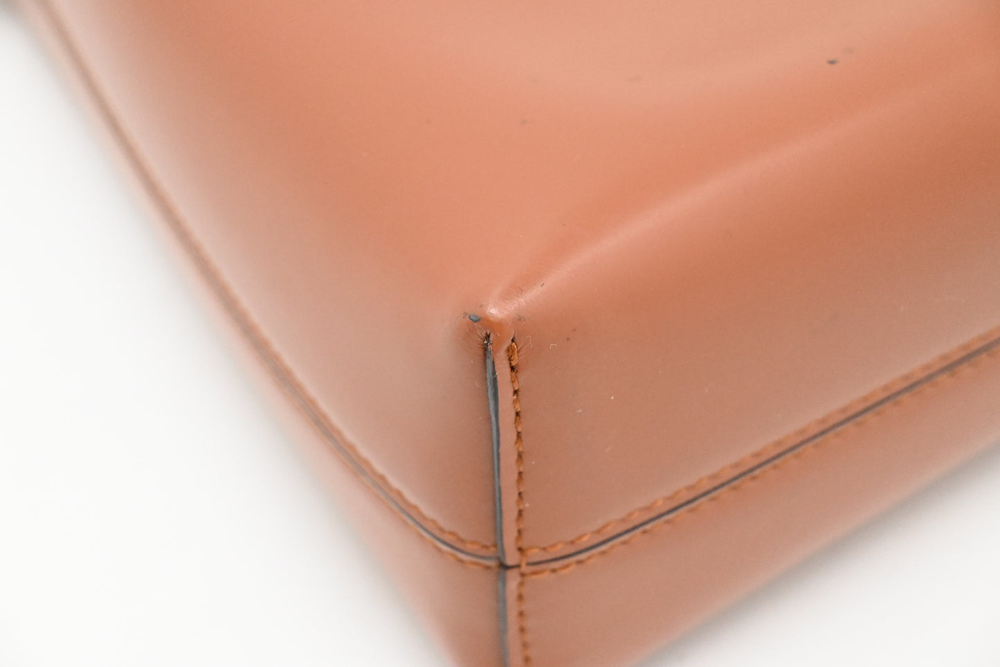 Ferragamo Shoulder Bag in Brown Leather