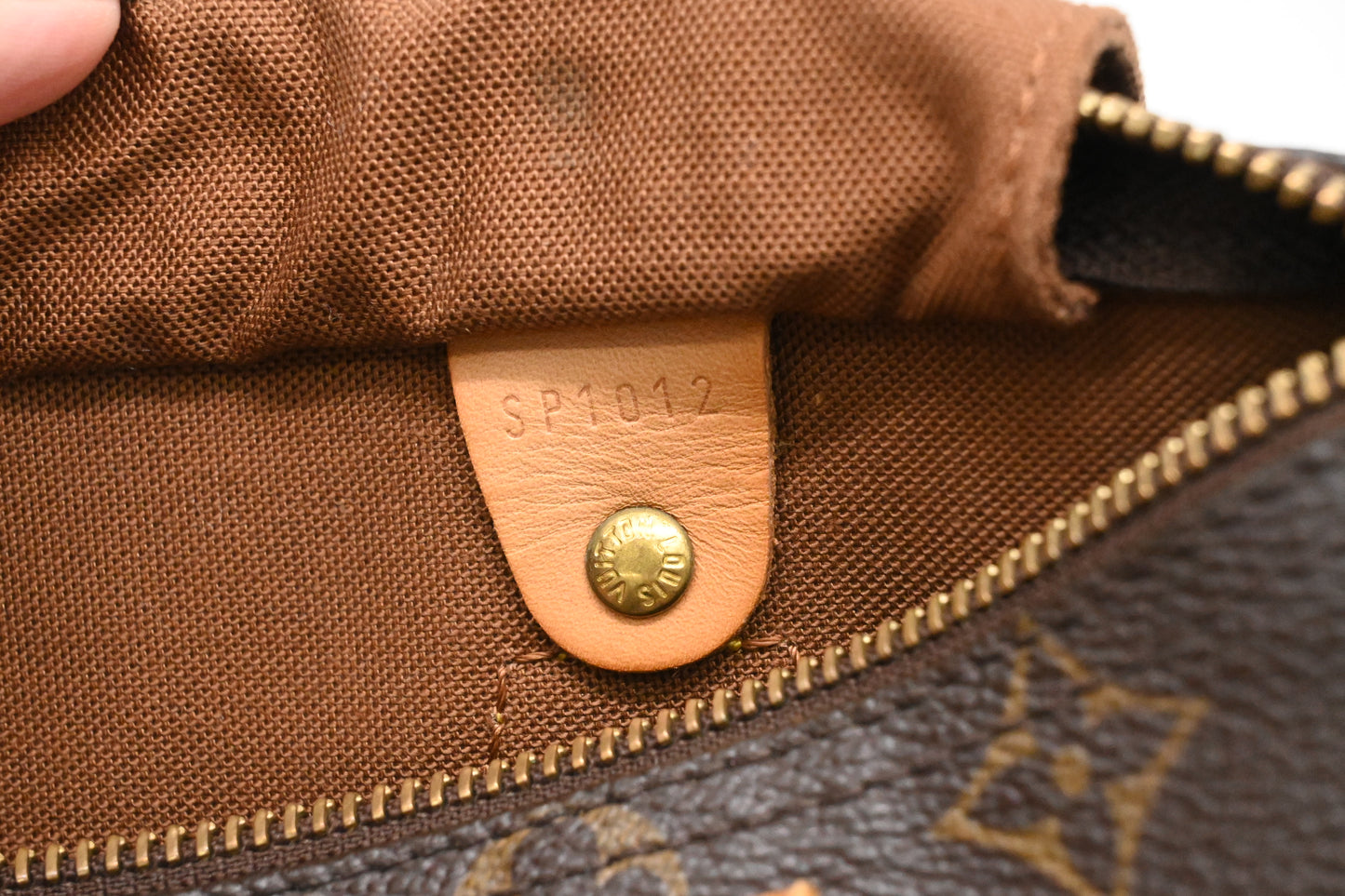 Louis Vuitton Speedy 25 in Monogram Canvas