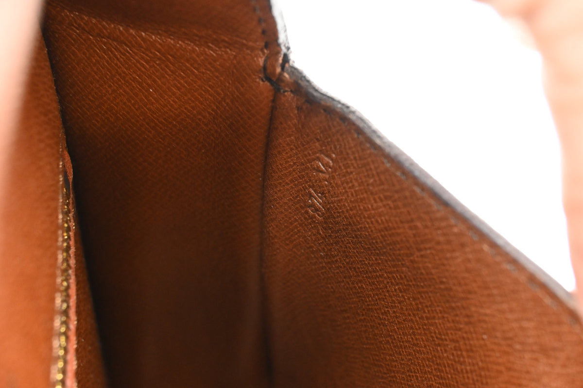 Louis Vuitton Saint Cloud MM in Monogram Canvas