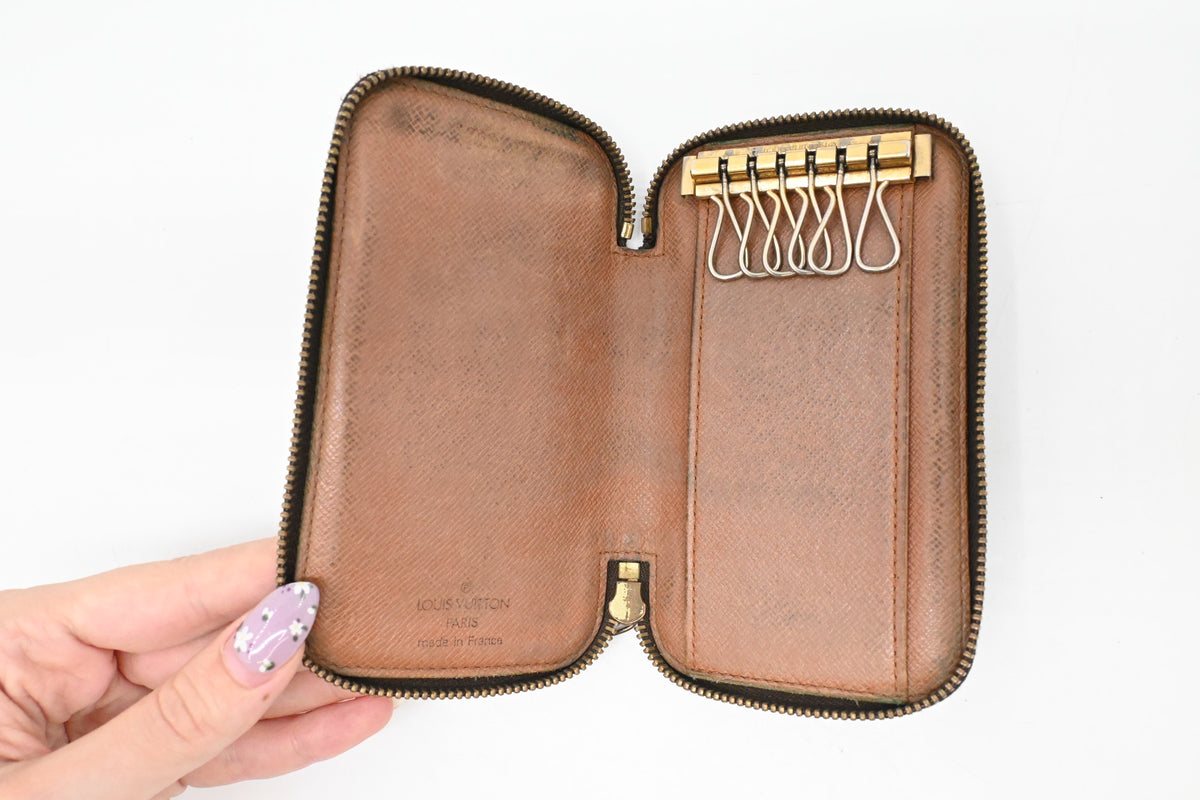 Louis Vuitton 6 Key Case in Monogram Canvas