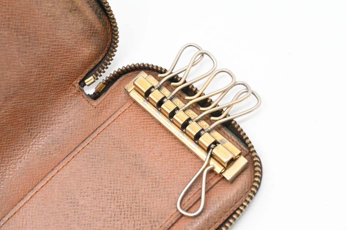 Louis Vuitton 6 Key Case in Monogram Canvas