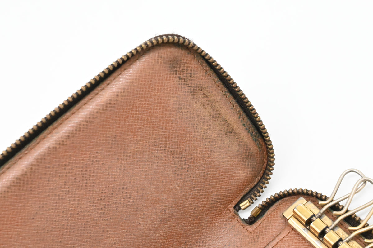 Louis Vuitton 6 Key Case in Monogram Canvas