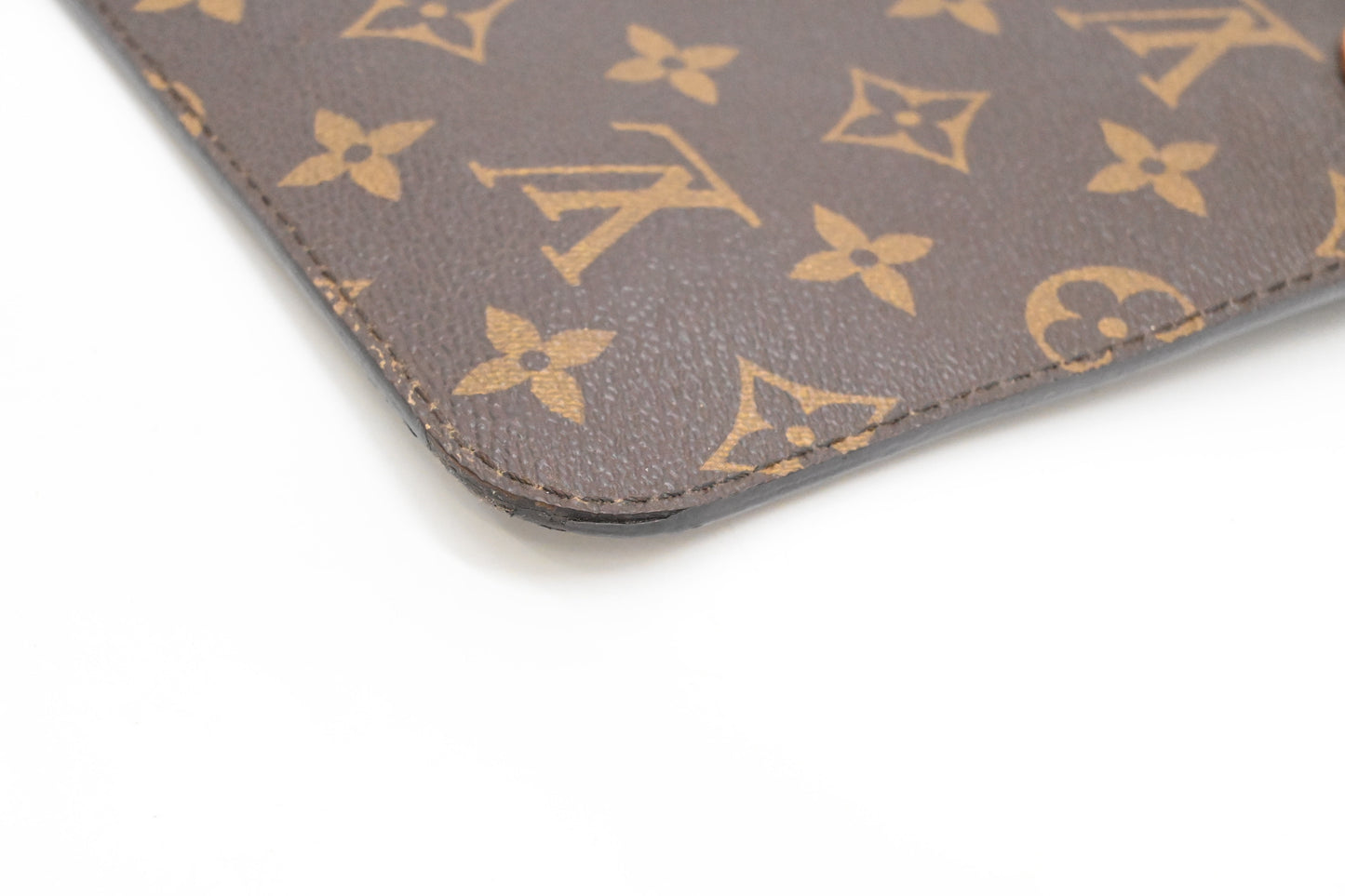 Louis Vuitton Neverfull MM in Monogram Canvas