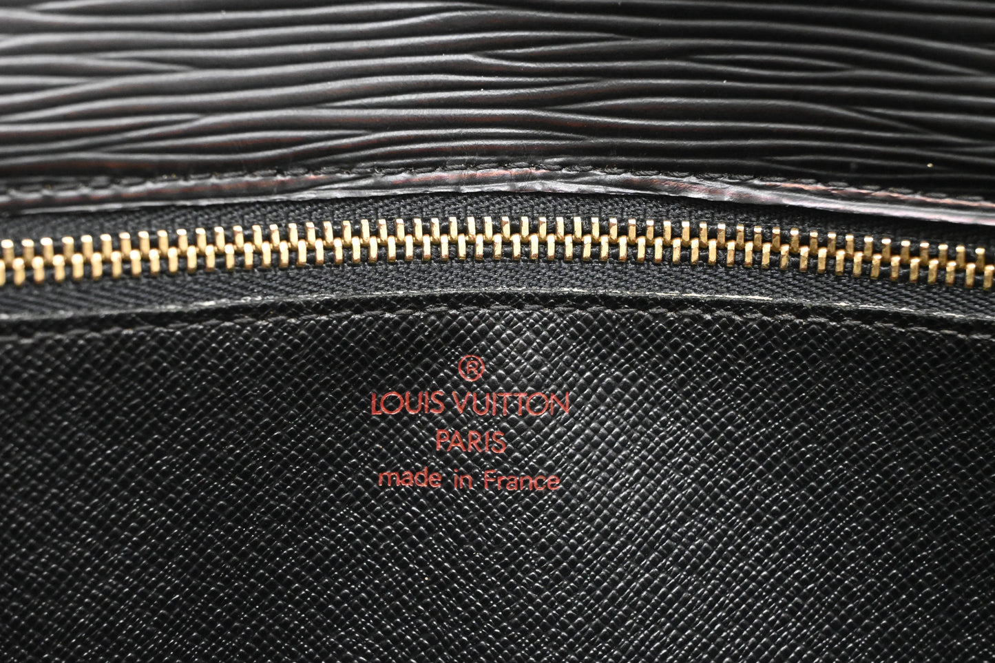 Louis Vuitton Sellier Dragonne in Black Epi Leather