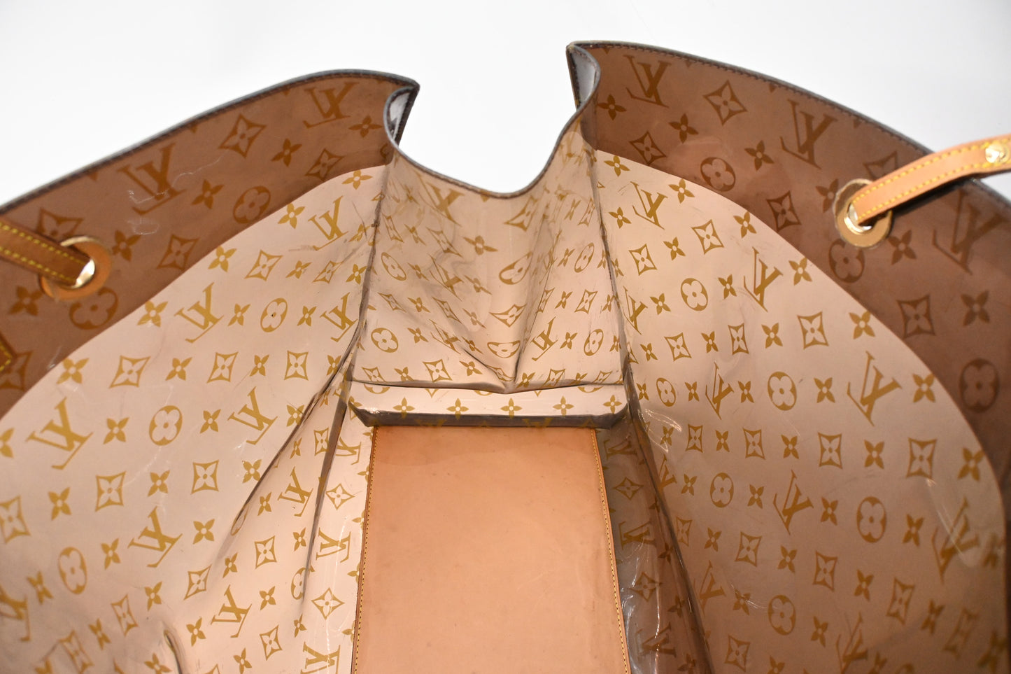 Louis Vuitton Cabas Cruiser in Ambre PVC