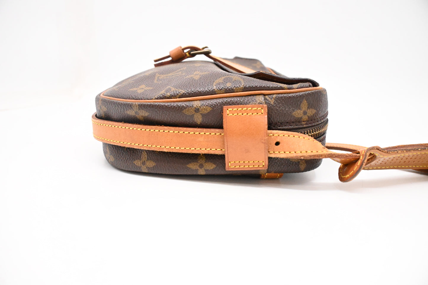 Louis Vuitton Jeune Fille in Monogram Canvas