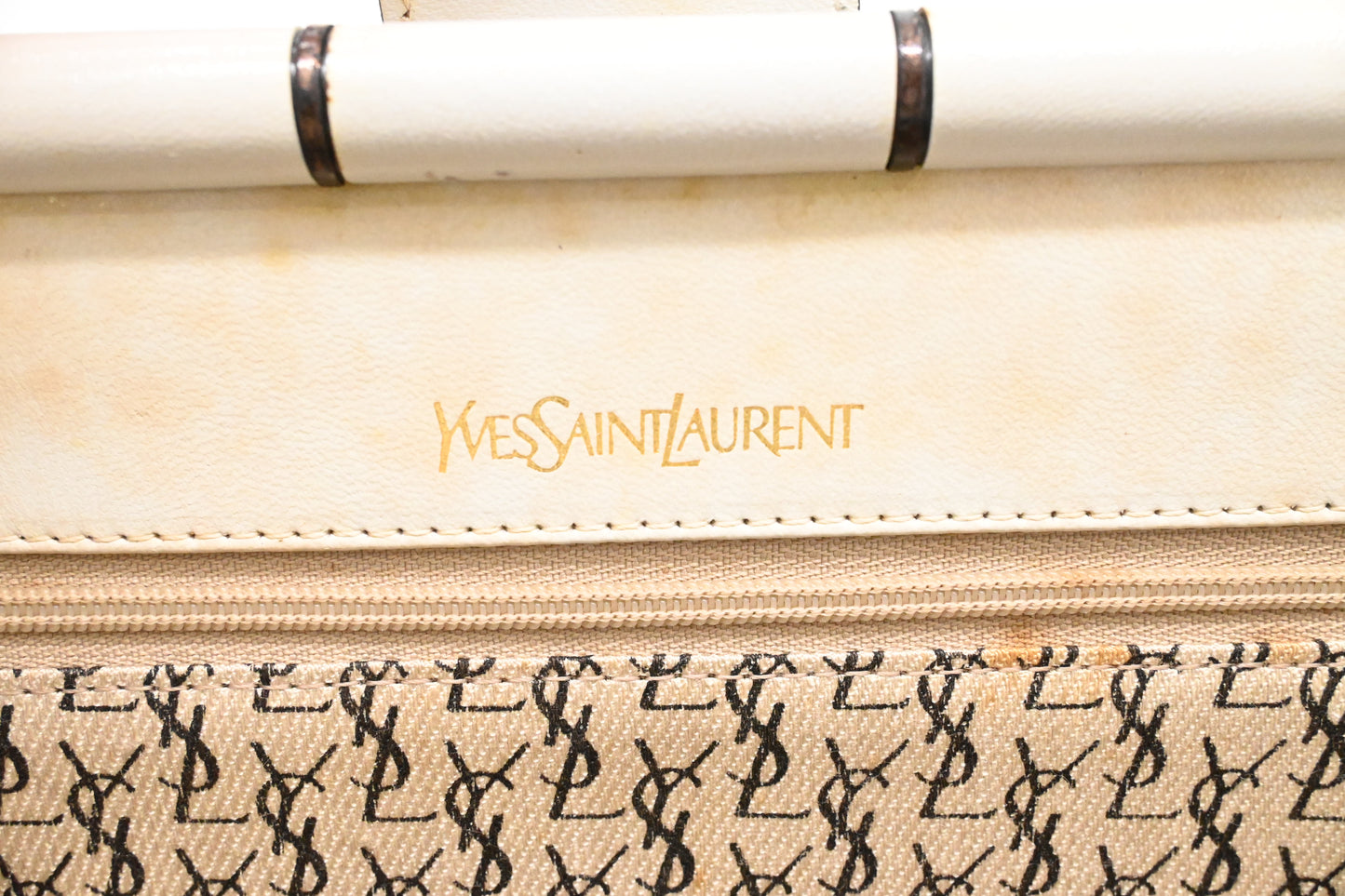 YSL Saint Laurent Clutch in White Chevron Leather