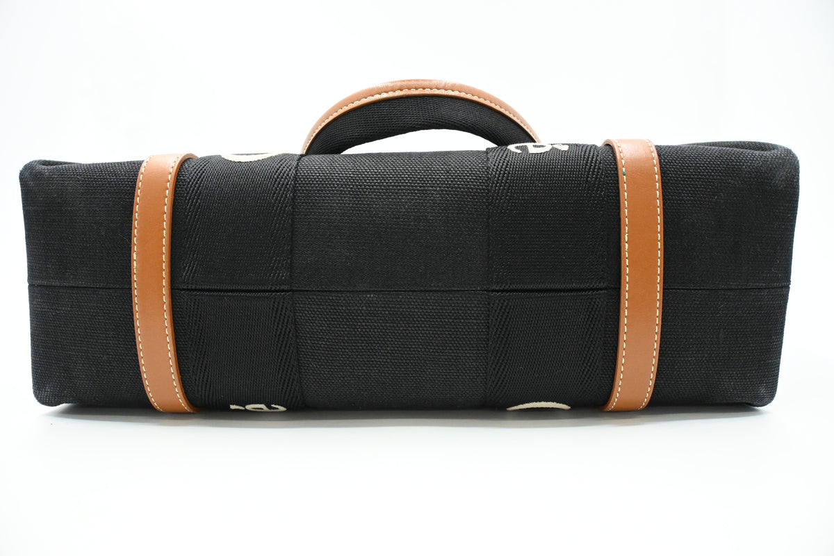 Chloe Woody Medium Tote in Black Canvas