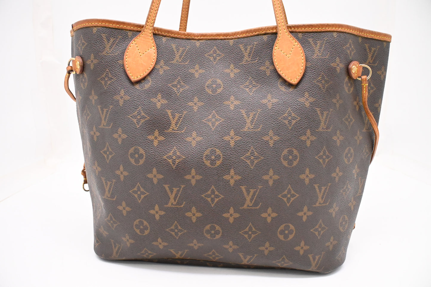 Louis Vuitton Neverfull MM in Monogram Canvas
