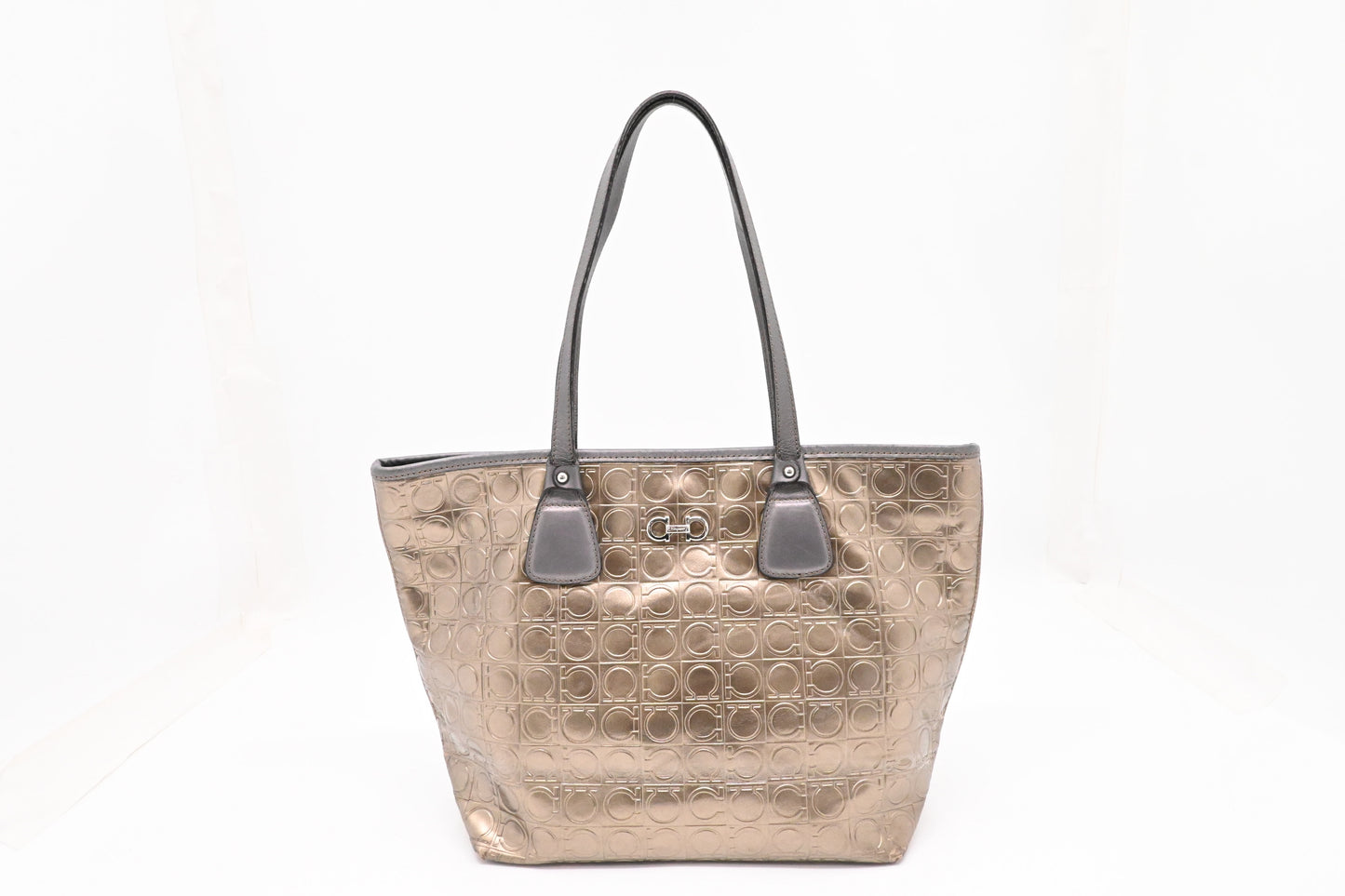 Ferragamo Tote in Gold Gancini Leather