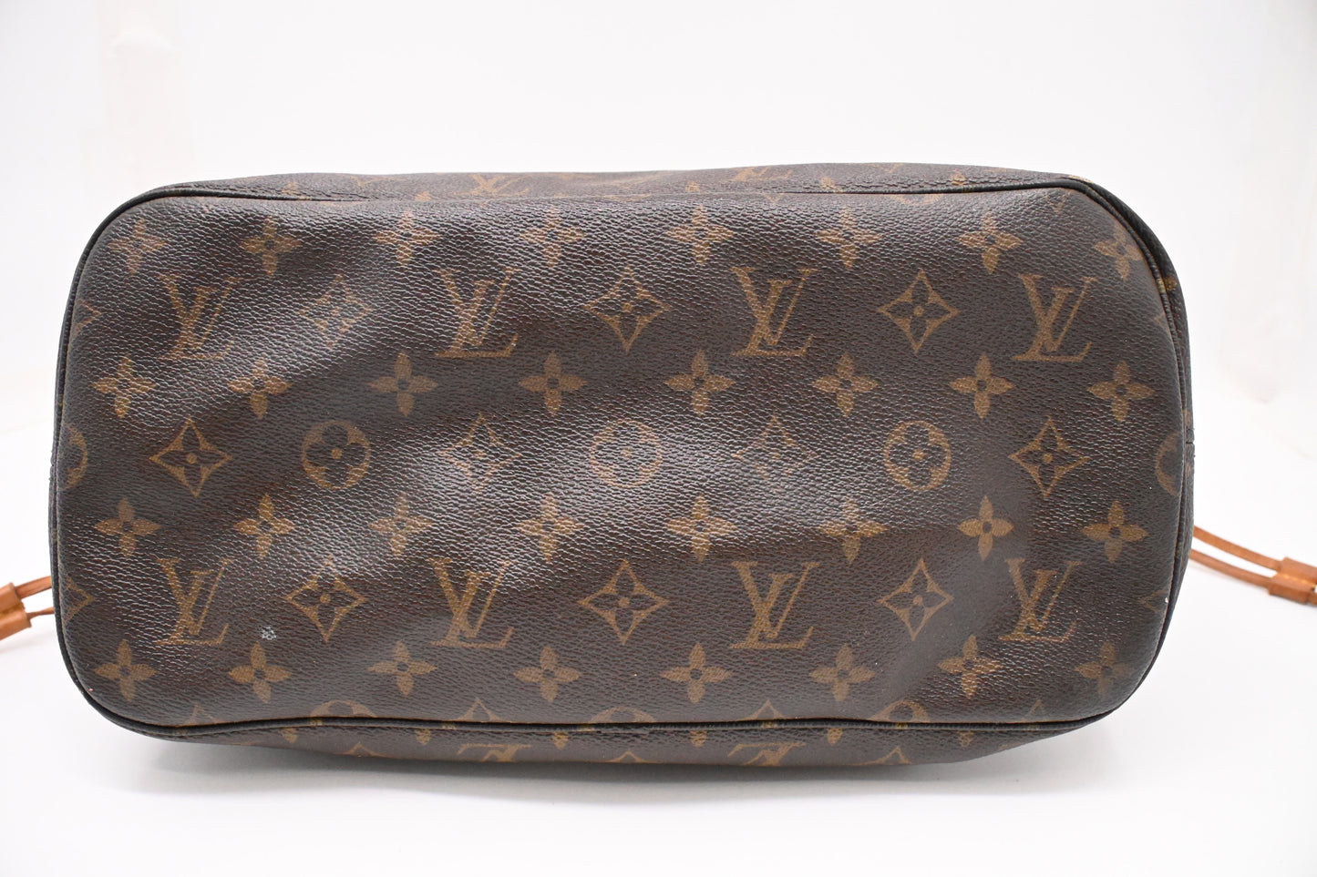Louis Vuitton Neverfull MM in Monogram Canvas