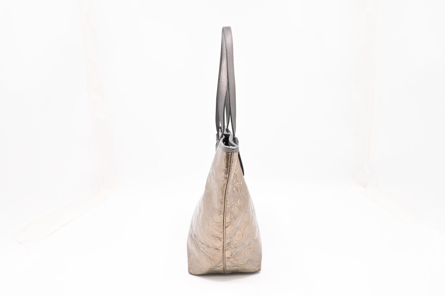 Ferragamo Tote in Gold Gancini Leather