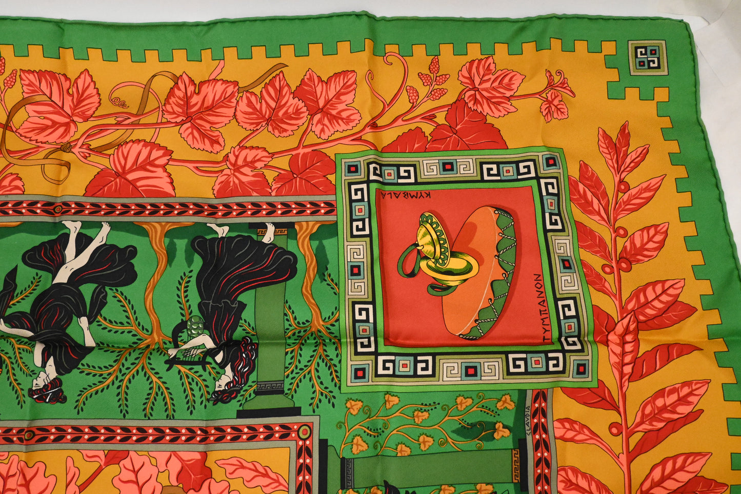 Hermes "Musique des Dieux" Carre 90 in Silk