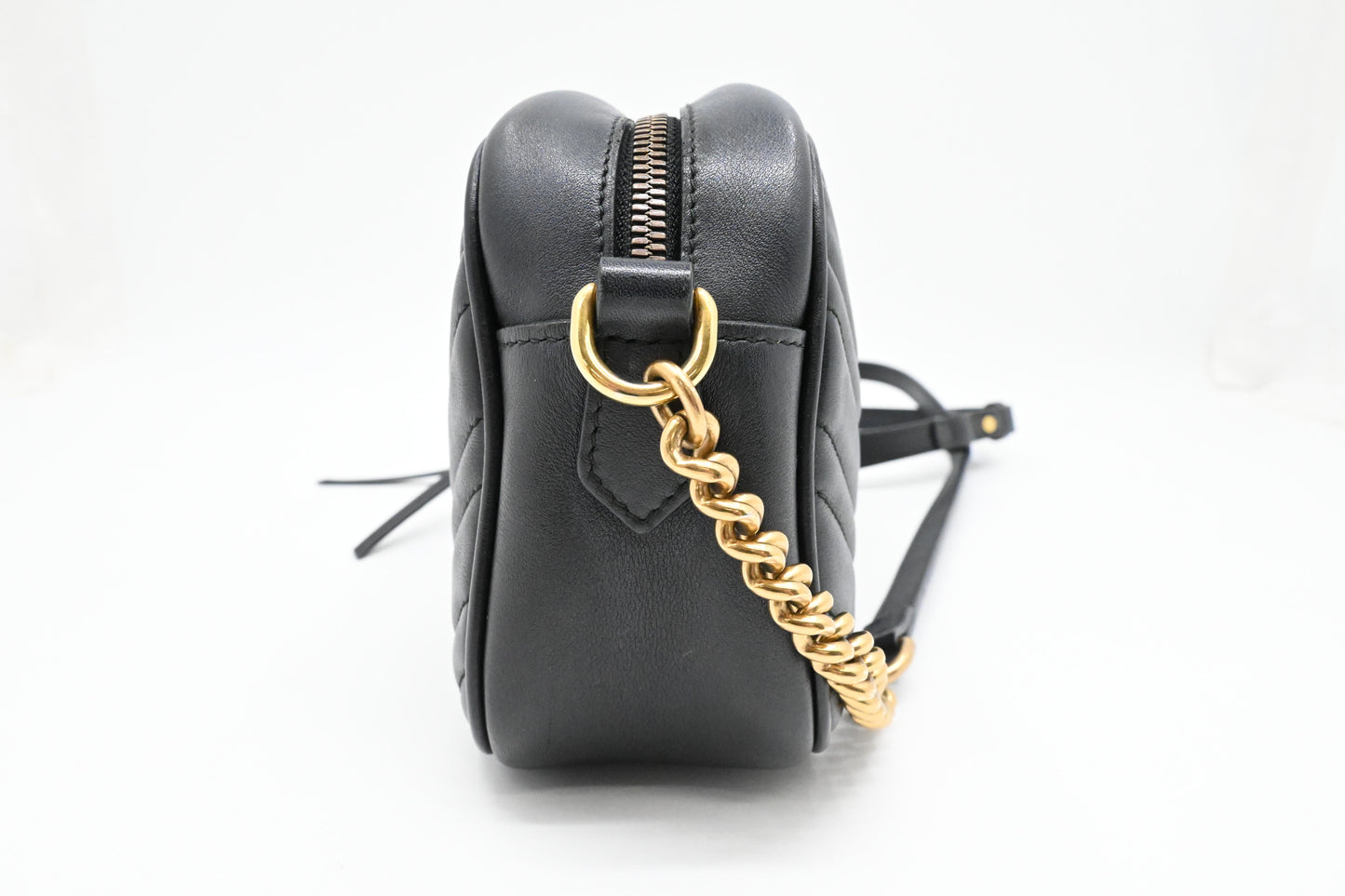Gucci Marmont Shoulder Bag in Black Leather