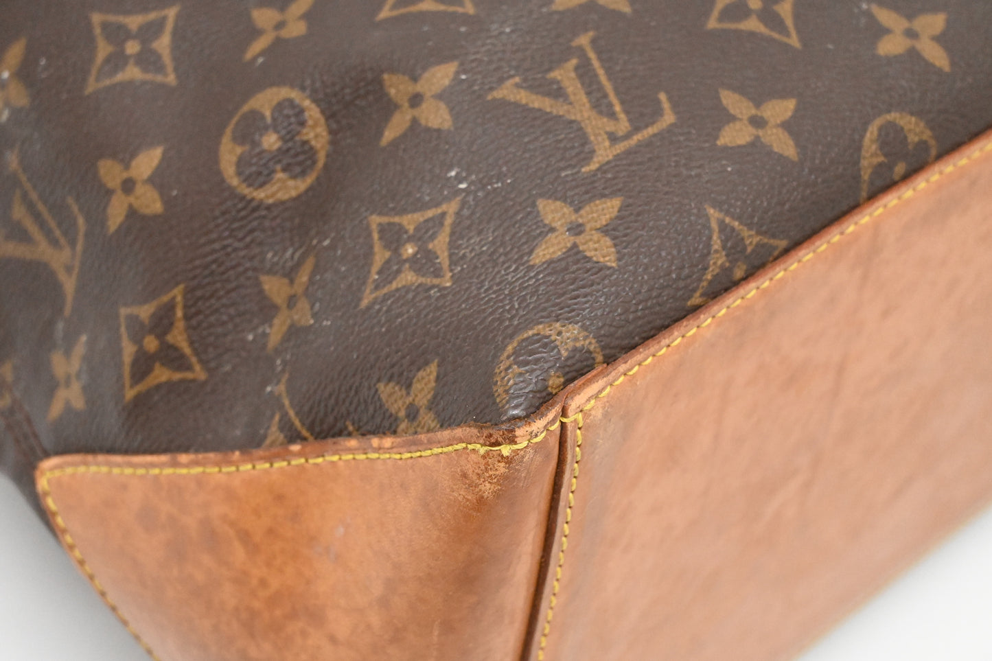 Louis Vuitton Cabas Mezzo in Monogram Canvas
