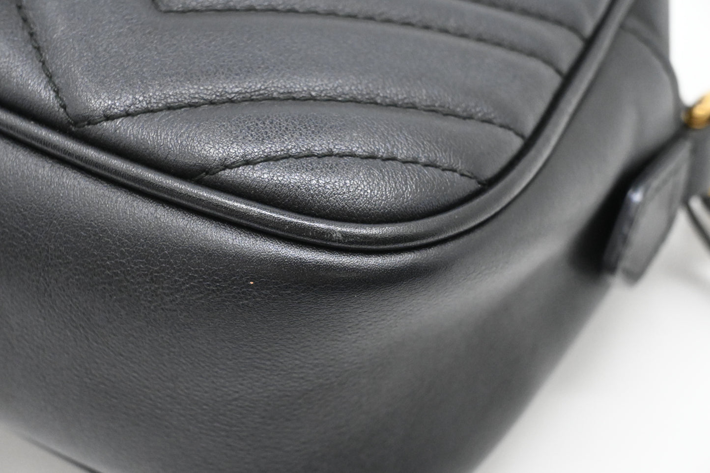Gucci Marmont Shoulder Bag in Black Leather
