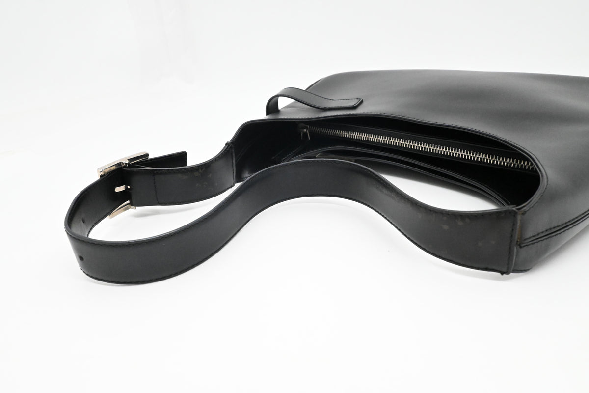 Ferragamo Shoulder Bag in Black Leather