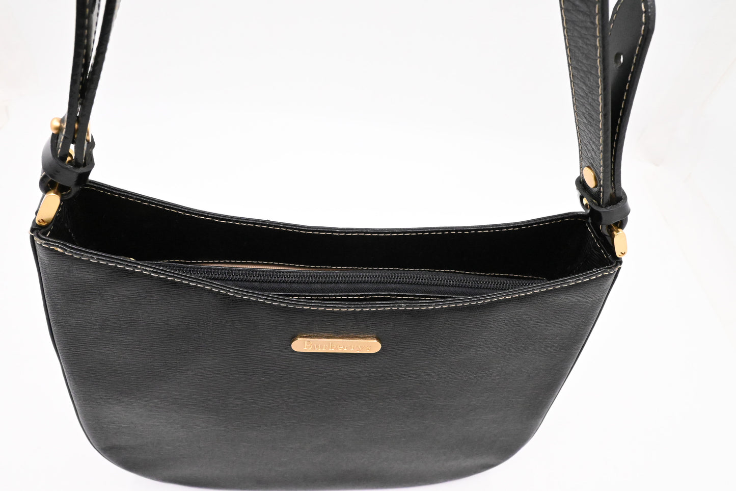 Burberry Shoulder Bag in Black Leather