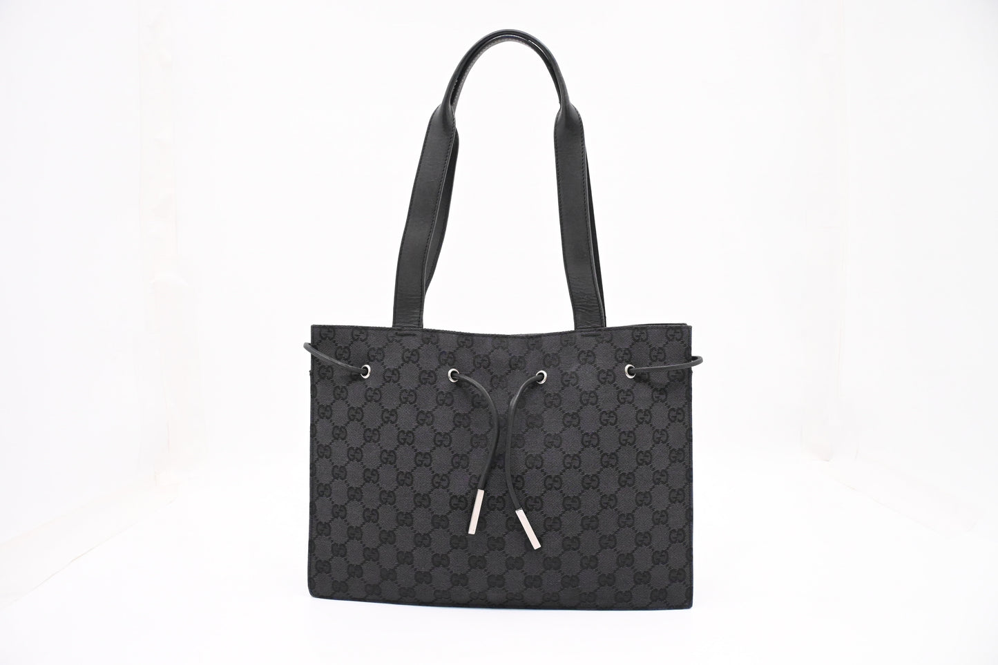 Gucci Shoulder Bag in Black GG Canvas