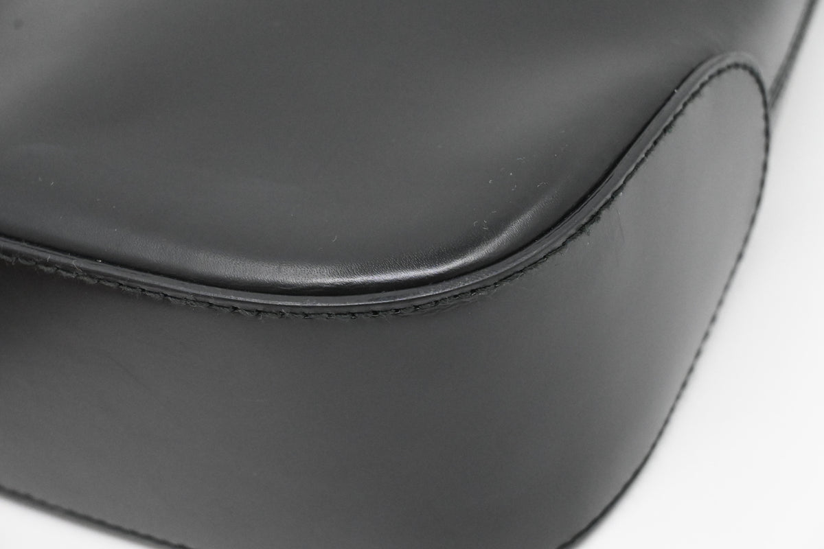 Ferragamo Shoulder Bag in Black Leather