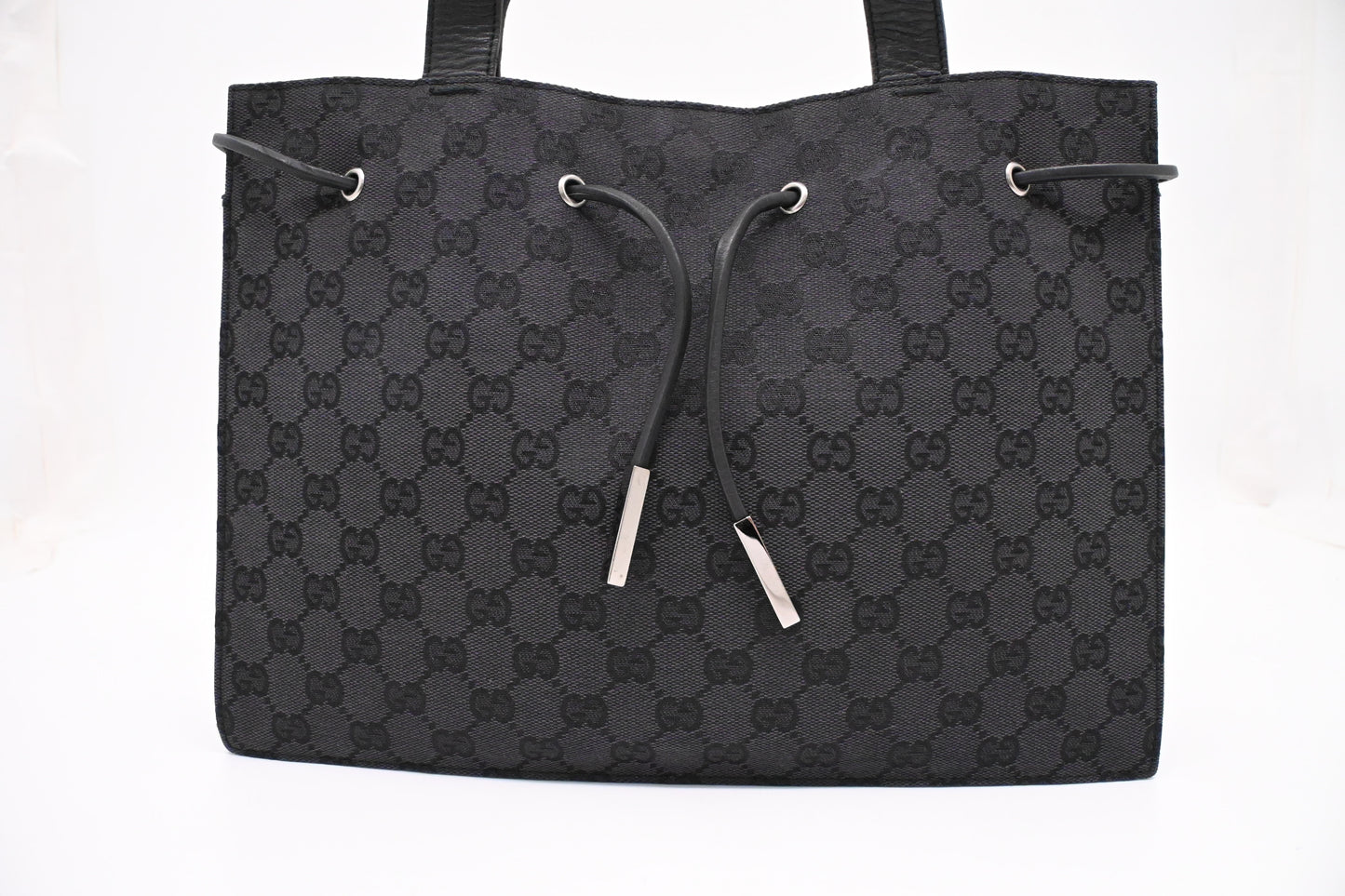 Gucci Shoulder Bag in Black GG Canvas