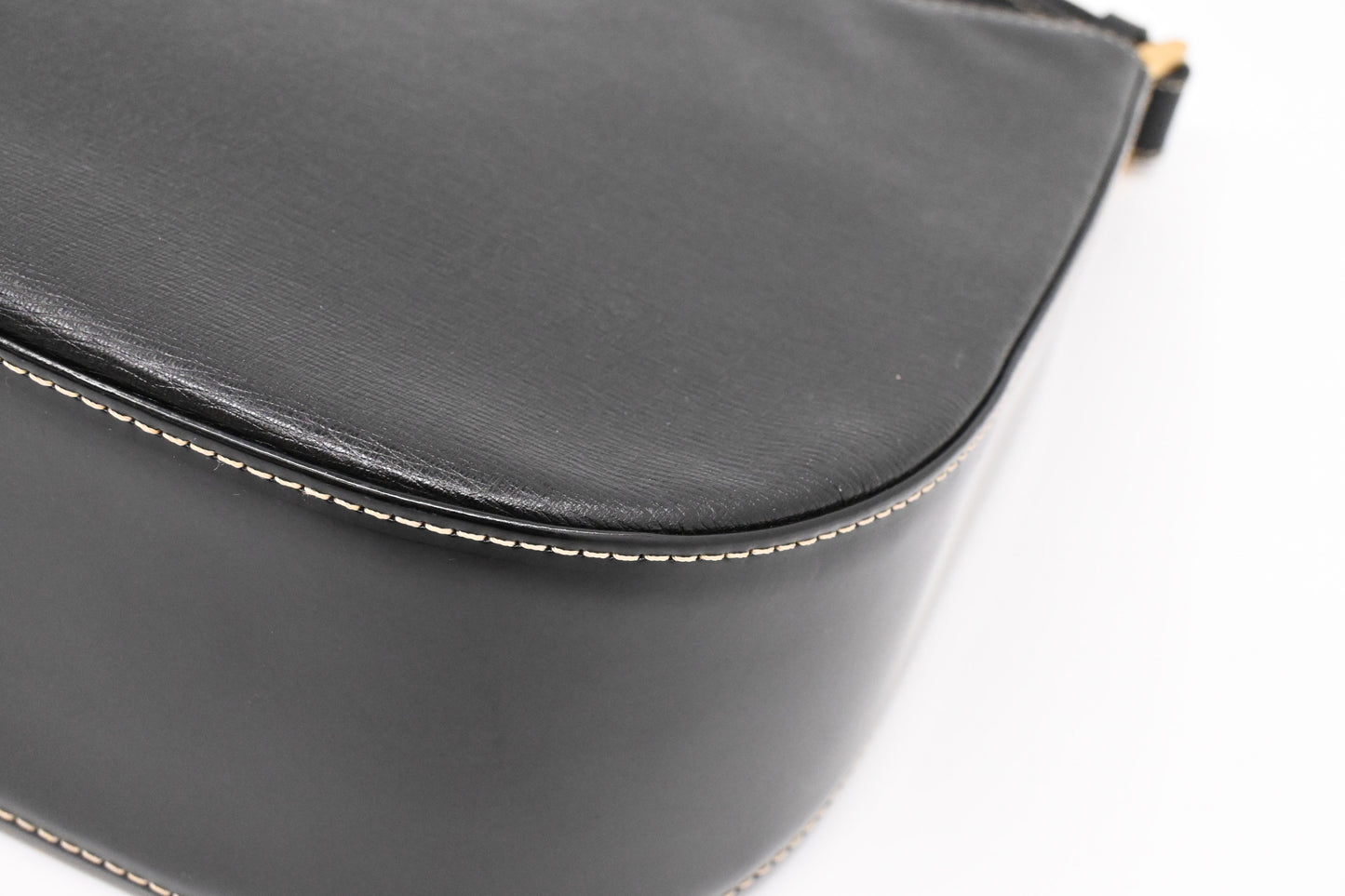 Burberry Shoulder Bag in Black Leather