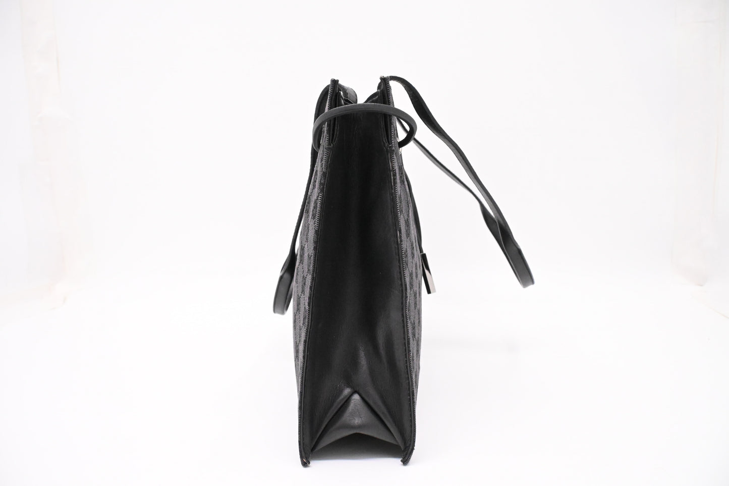 Gucci Shoulder Bag in Black GG Canvas