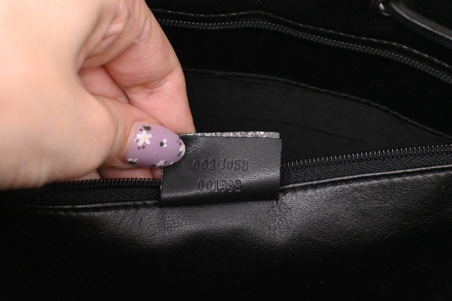 Gucci Shoulder Bag in Black GG Canvas