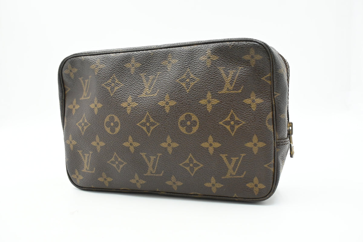 Louis Vuitton Trousse 23 in Monogram Canvas