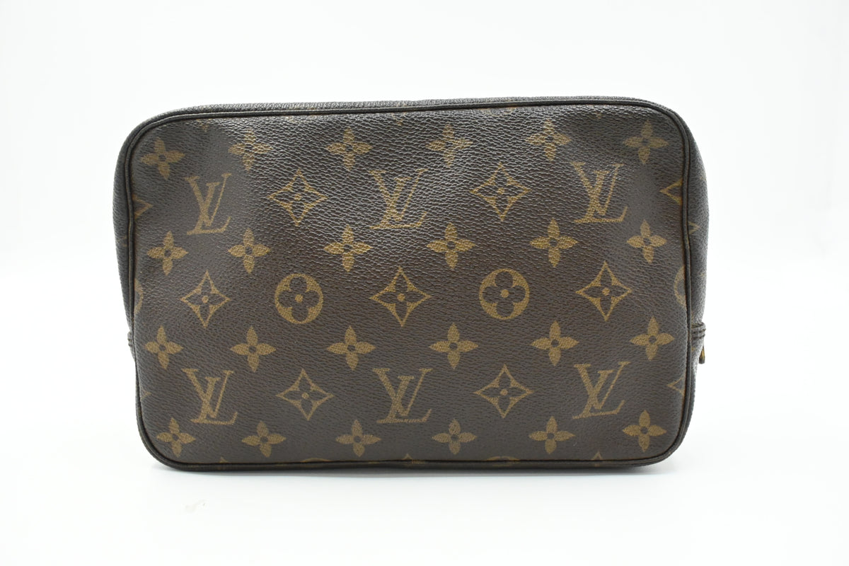 Louis Vuitton Trousse 23 in Monogram Canvas