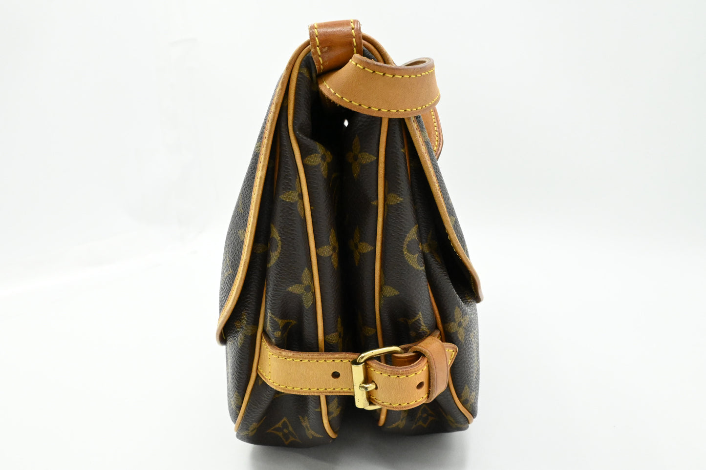Louis Vuitton Saumur 30 in Monogram Canvas