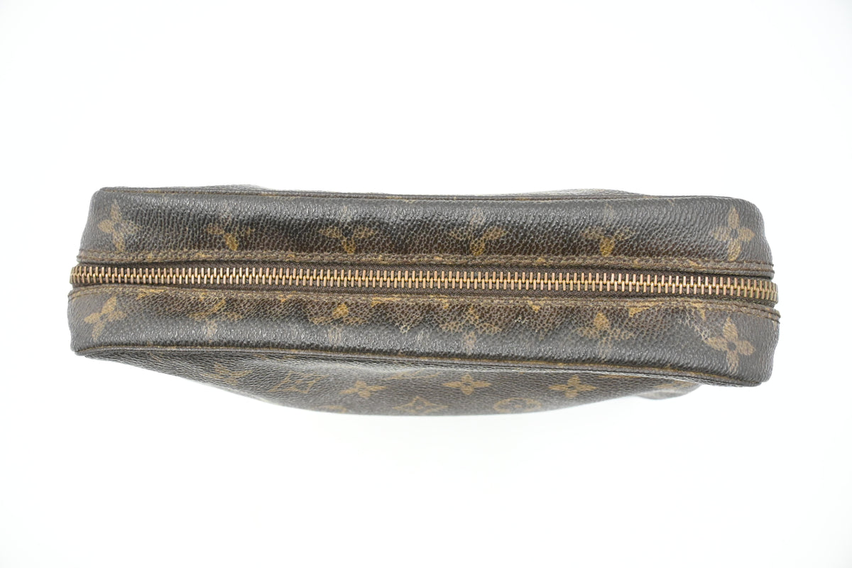 Louis Vuitton Trousse 23 in Monogram Canvas