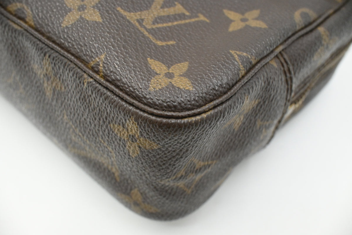 Louis Vuitton Trousse 23 in Monogram Canvas