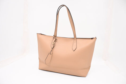 Burberry Tote in Beige Leather