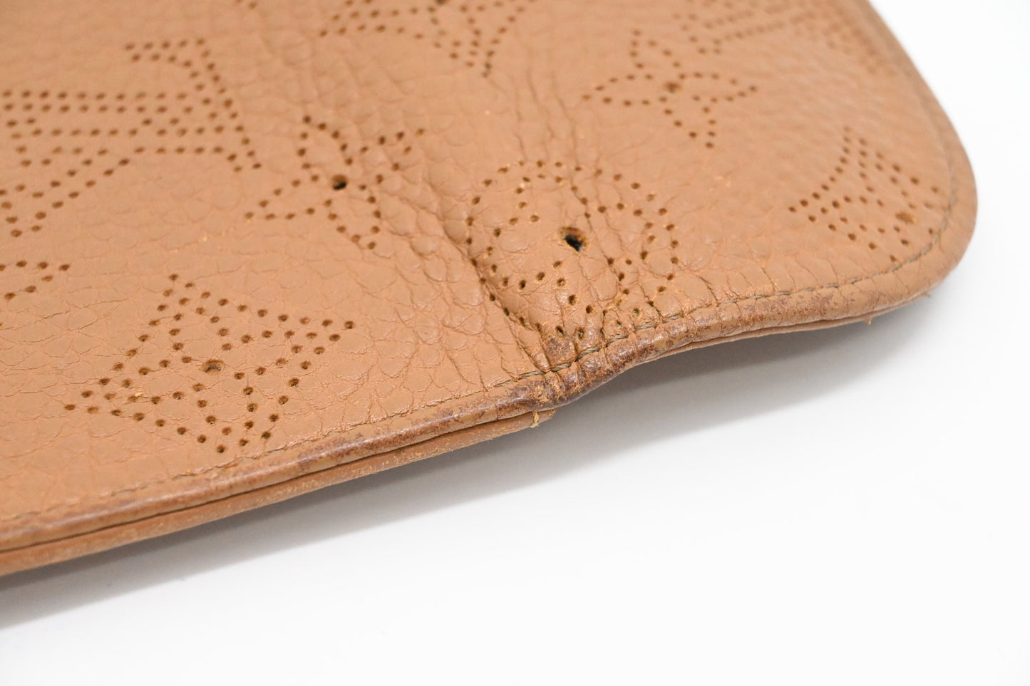 Louis Vuitton Iris Wallet in Cognac Mahina Leather