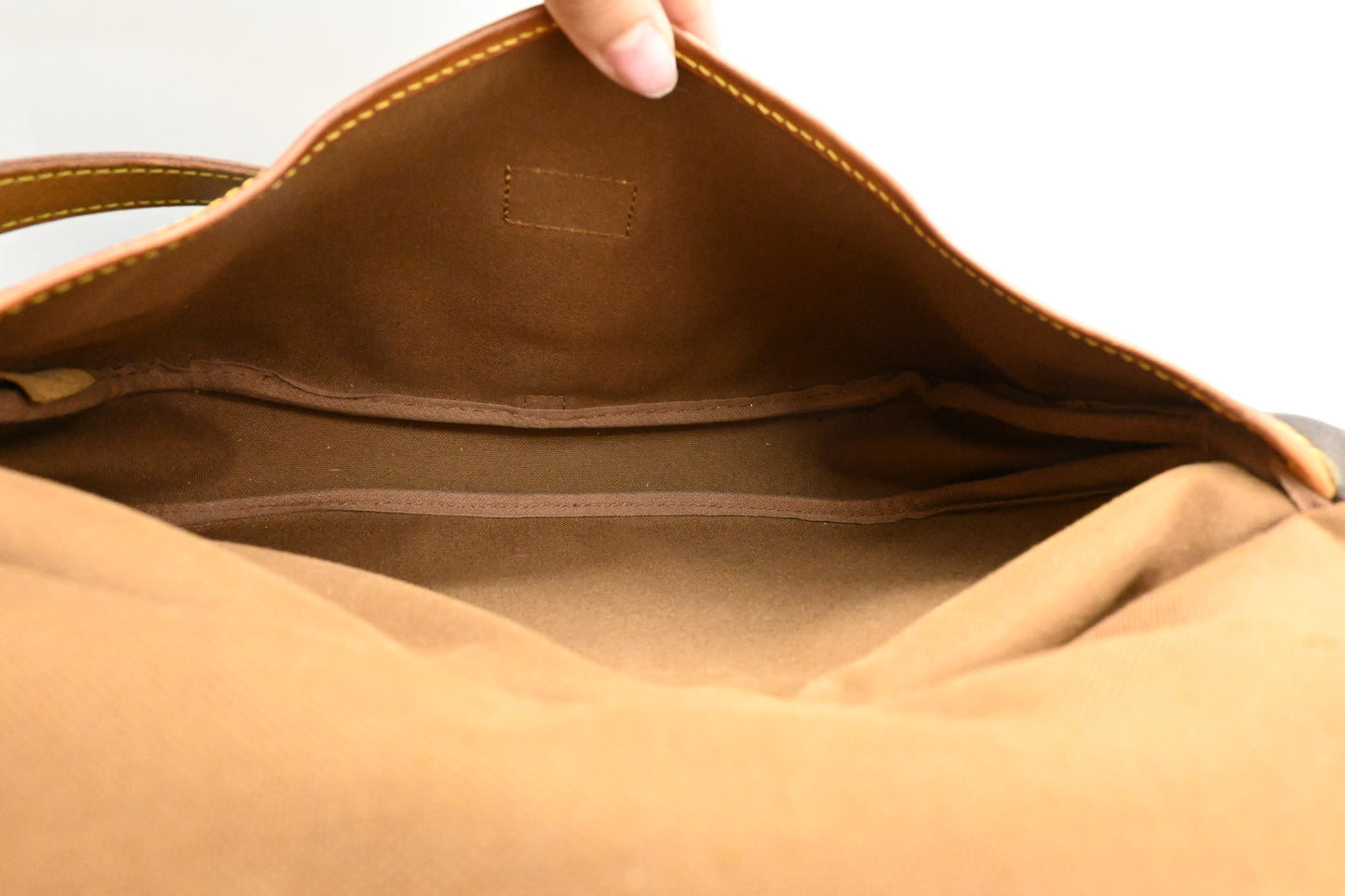 Louis Vuitton Saumur 30 in Monogram Canvas