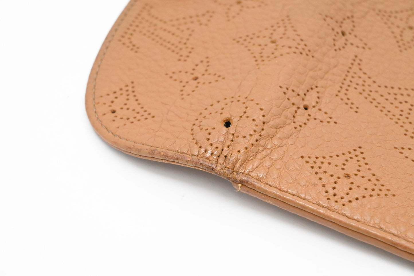 Louis Vuitton Iris Wallet in Cognac Mahina Leather