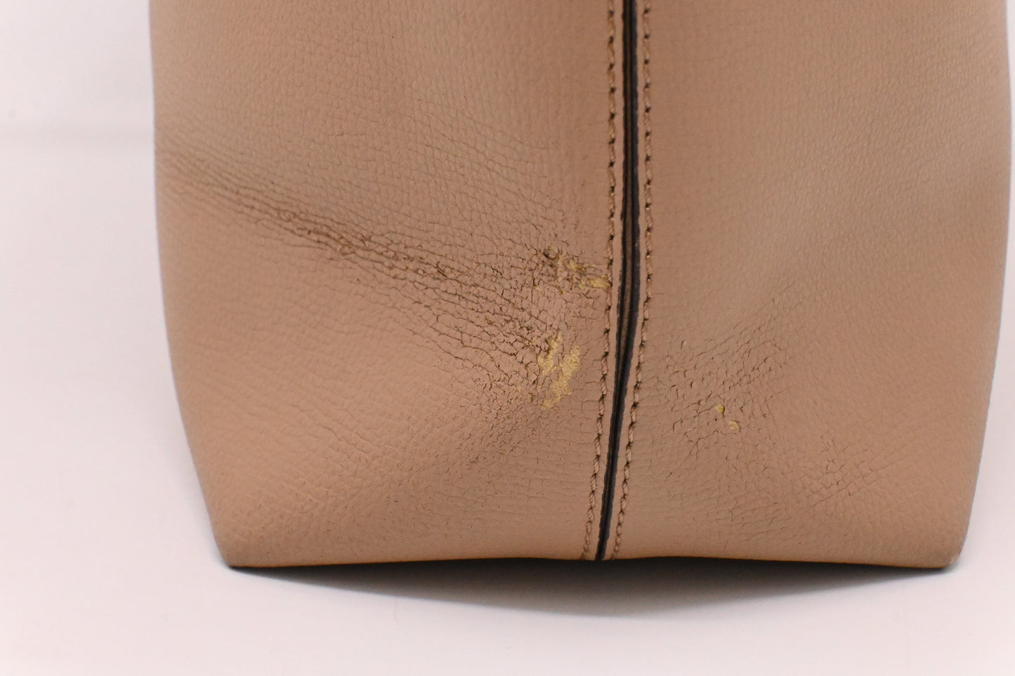 Burberry Tote in Beige Leather