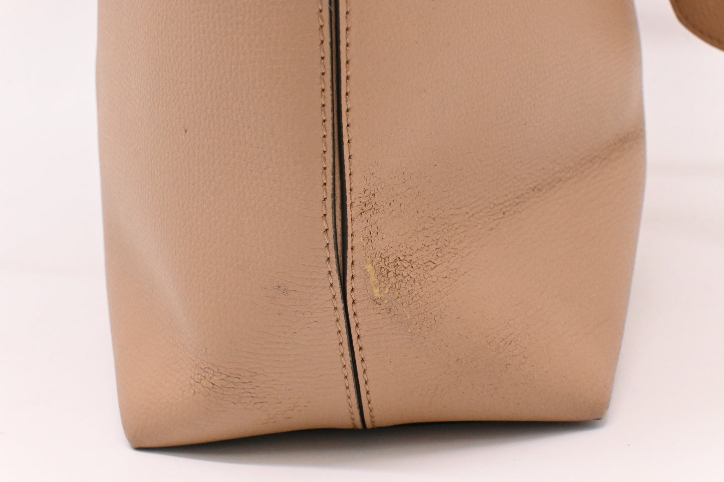Burberry Tote in Beige Leather