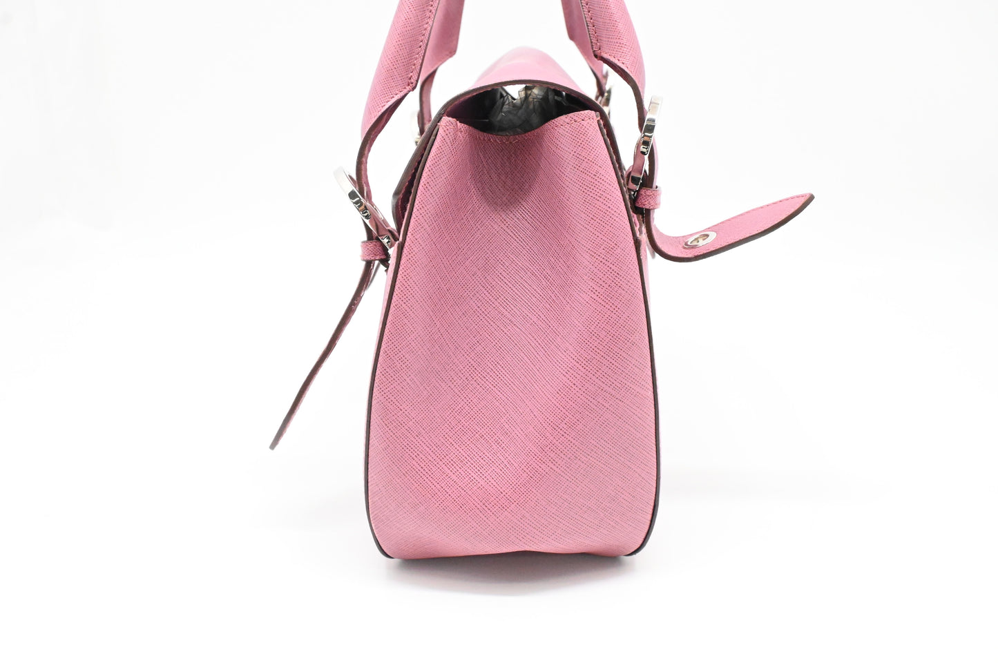 Ferragamo Gancini Shoulder Bag in Pink Leather