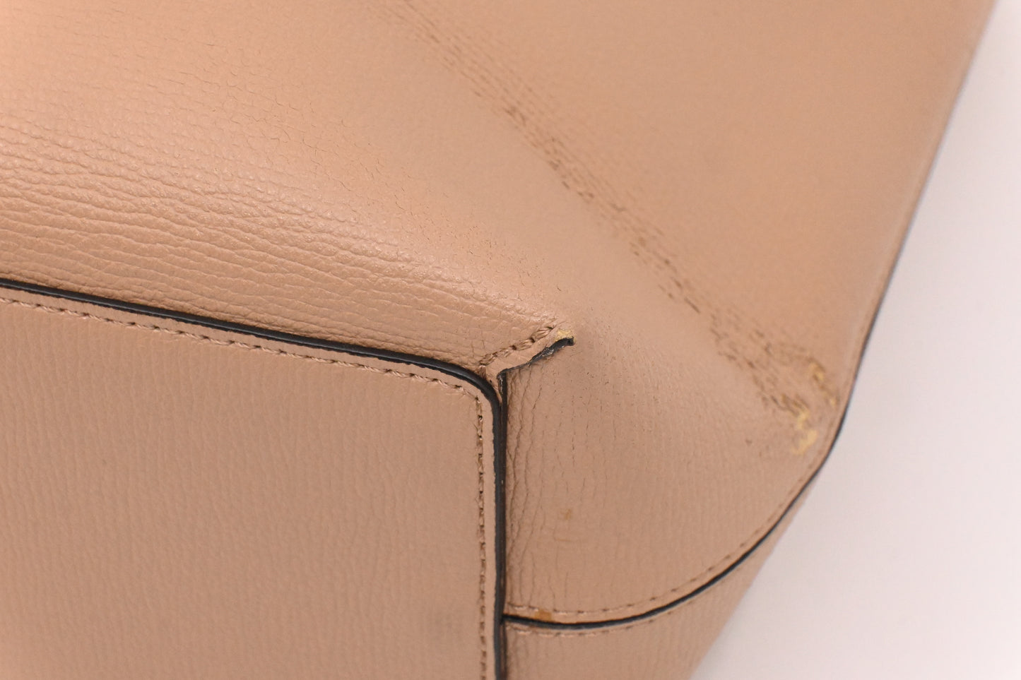 Burberry Tote in Beige Leather