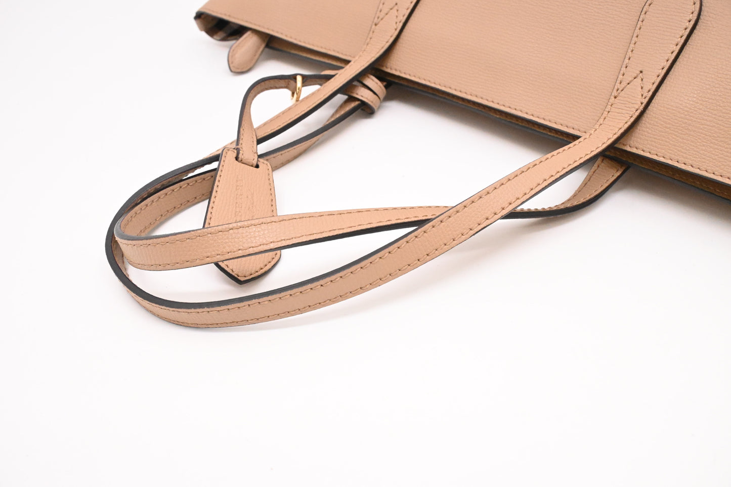 Burberry Tote in Beige Leather