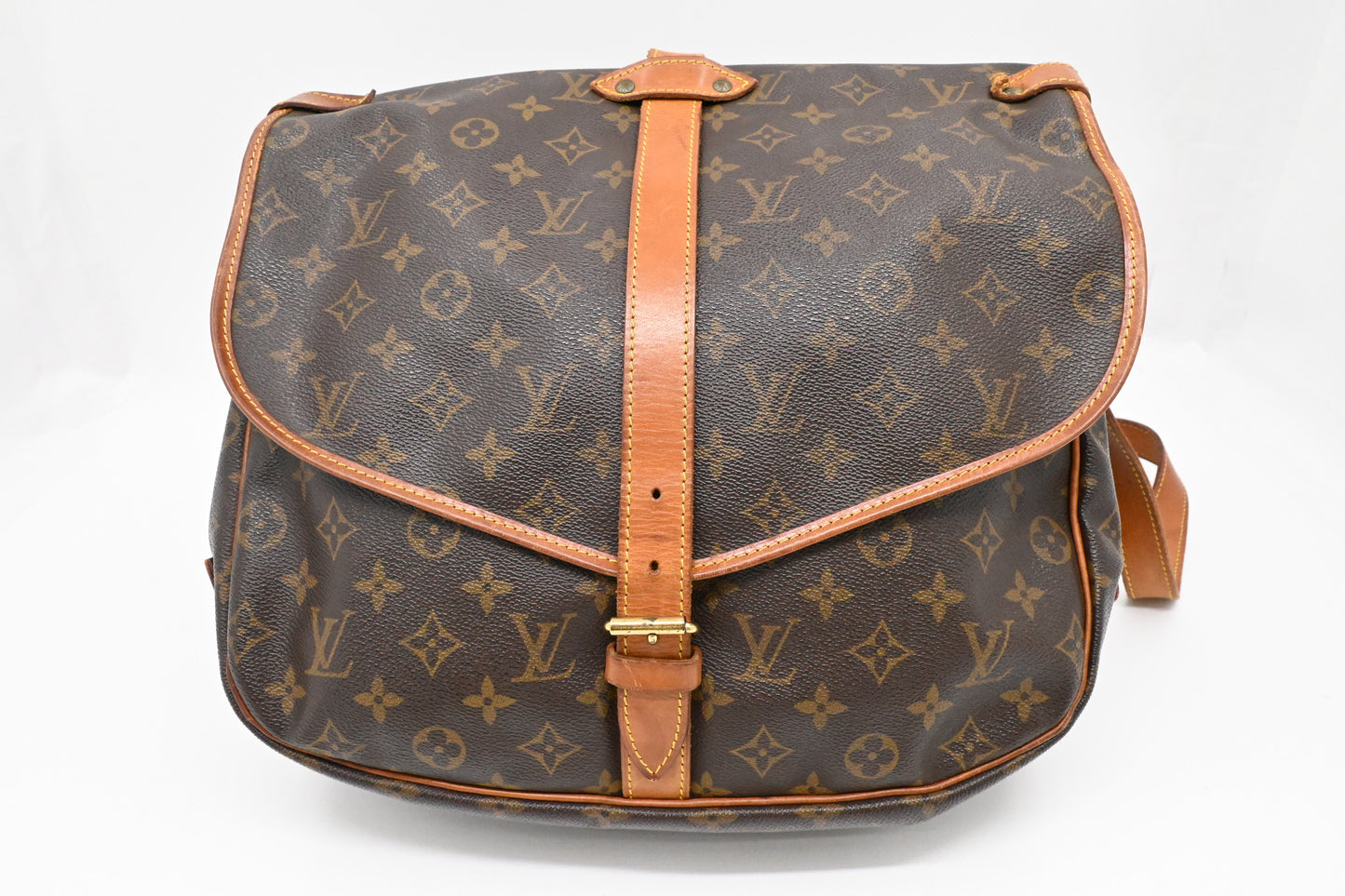 Louis Vuitton Saumur 35 in Monogram Canvas
