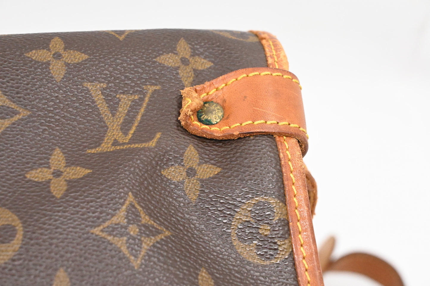 Louis Vuitton Saumur 35 in Monogram Canvas