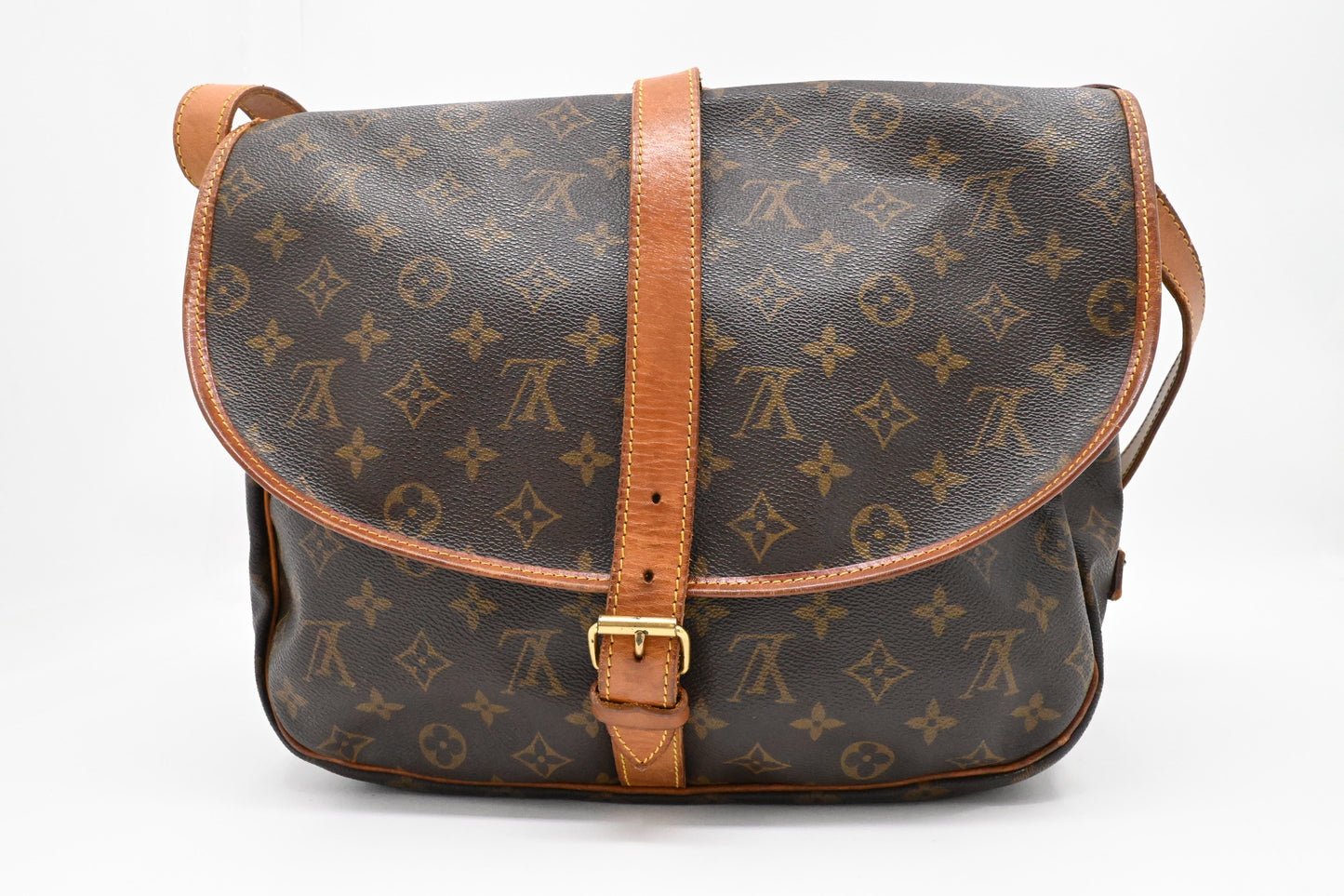 Louis Vuitton Saumur 35 in Monogram Canvas