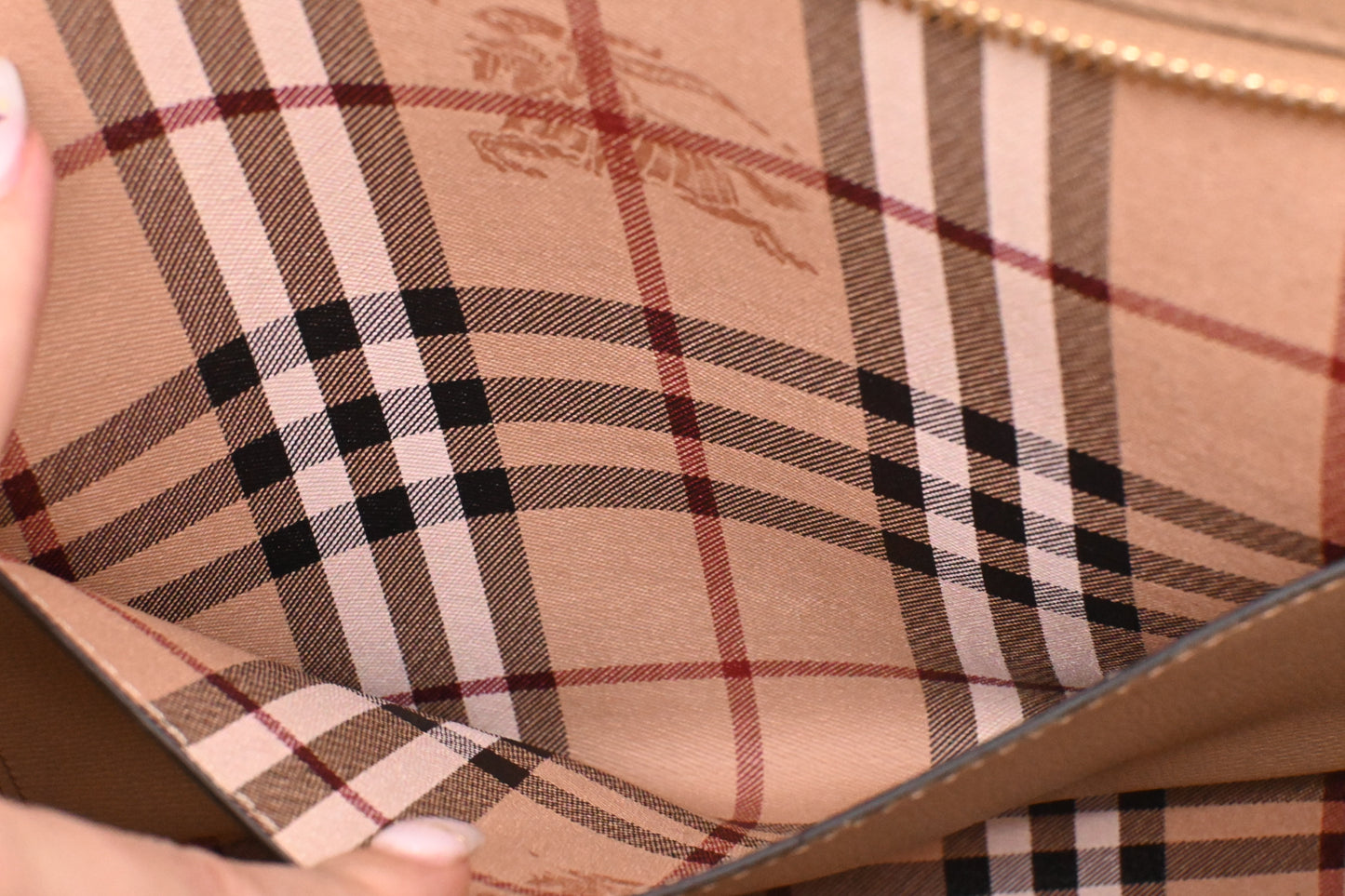 Burberry Tote in Beige Leather