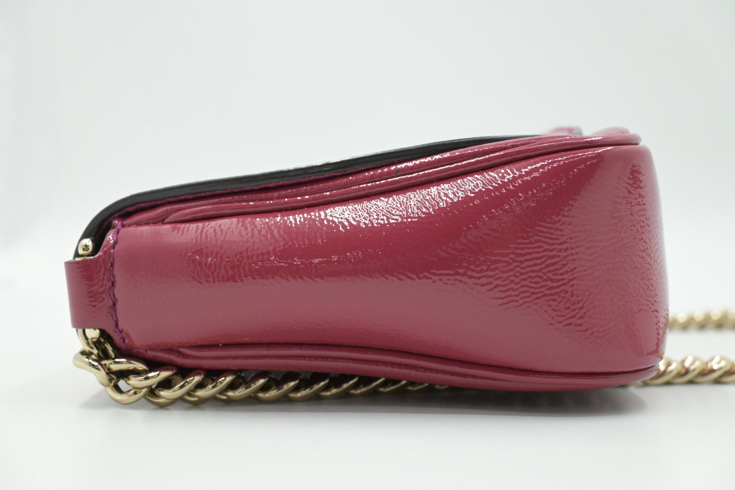 Gucci Soho Chain Crossbody Bag in Pink Leather